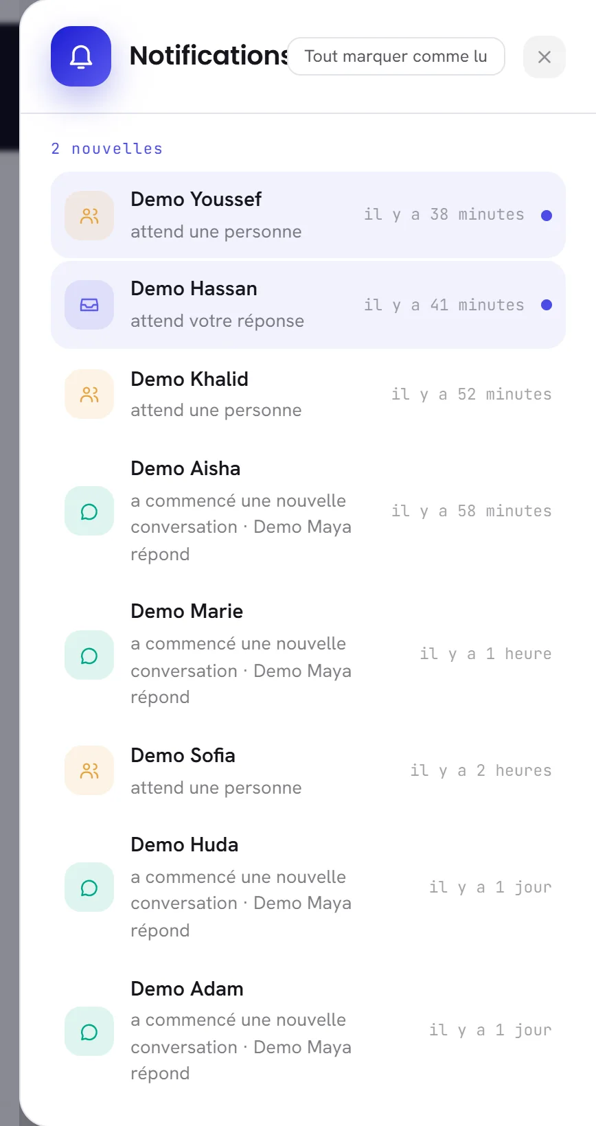 Le panneau des notifications : quatre nouvelles lignes teintées avec une pastille, des lignes plus anciennes en dessous, et Tout marquer comme lu en haut.