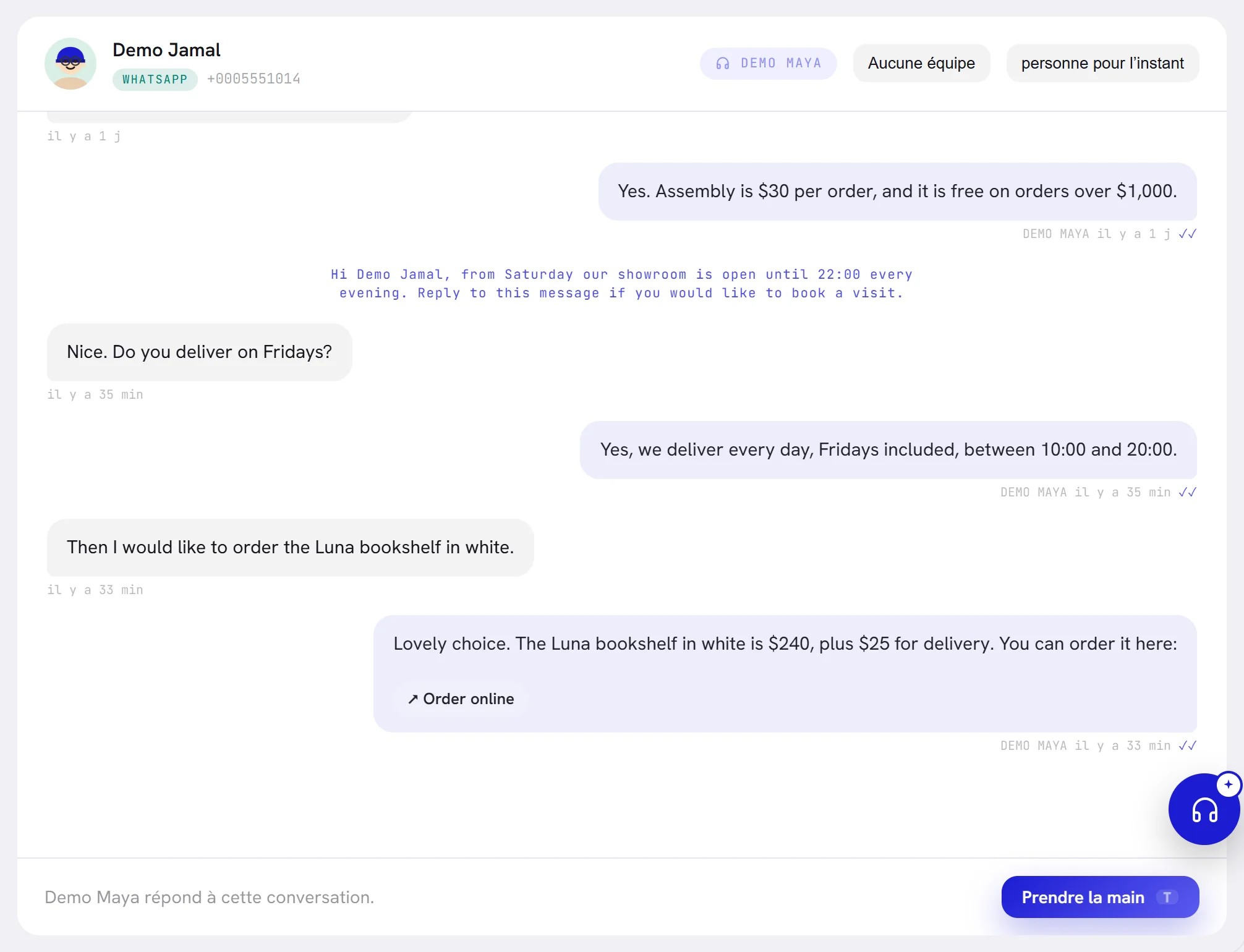 Une conversation où le modèle d’une campagne apparaît sous la forme d’une ligne de texte violet, suivie de la réponse du client et des réponses de l’agent, la dernière avec un bouton de lien en dessous.